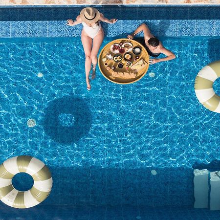 Oinolithos Luxury Villas Kalamaki Buitenkant foto
